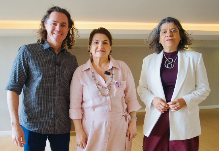 Ministra das Mulheres confirma a Veneziano a constru��o da Casa da Mulher Brasileira em Campina Grande