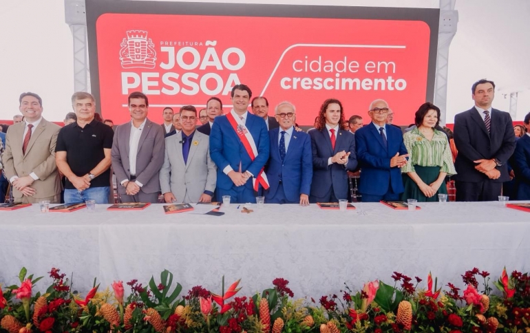 Veneziano ressalta compet�ncia de L�o para continuar gest�o de C�cero e reafirma compromisso de seu mandato com Jo�o Pessoa