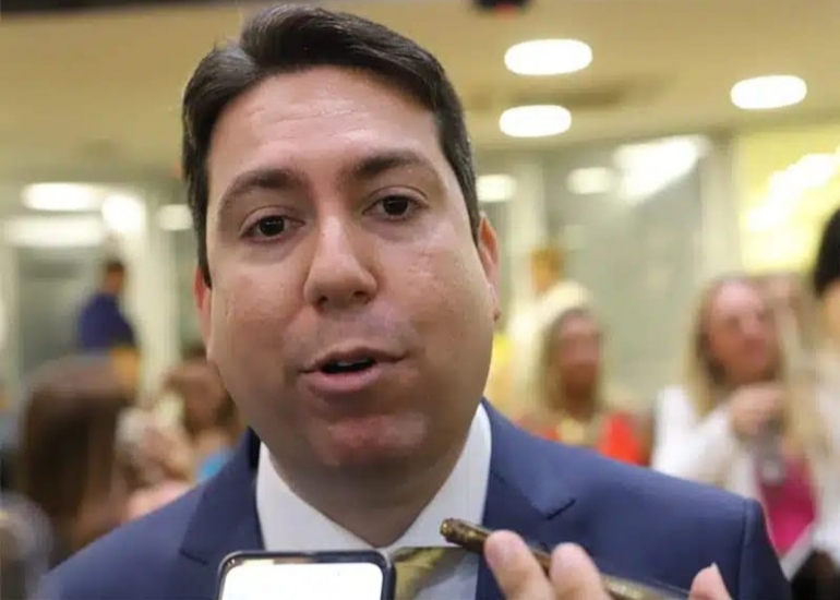 Felipe Leit�o exalta pr�-candidatura de C�cero Lucena ao Governo da Para�ba